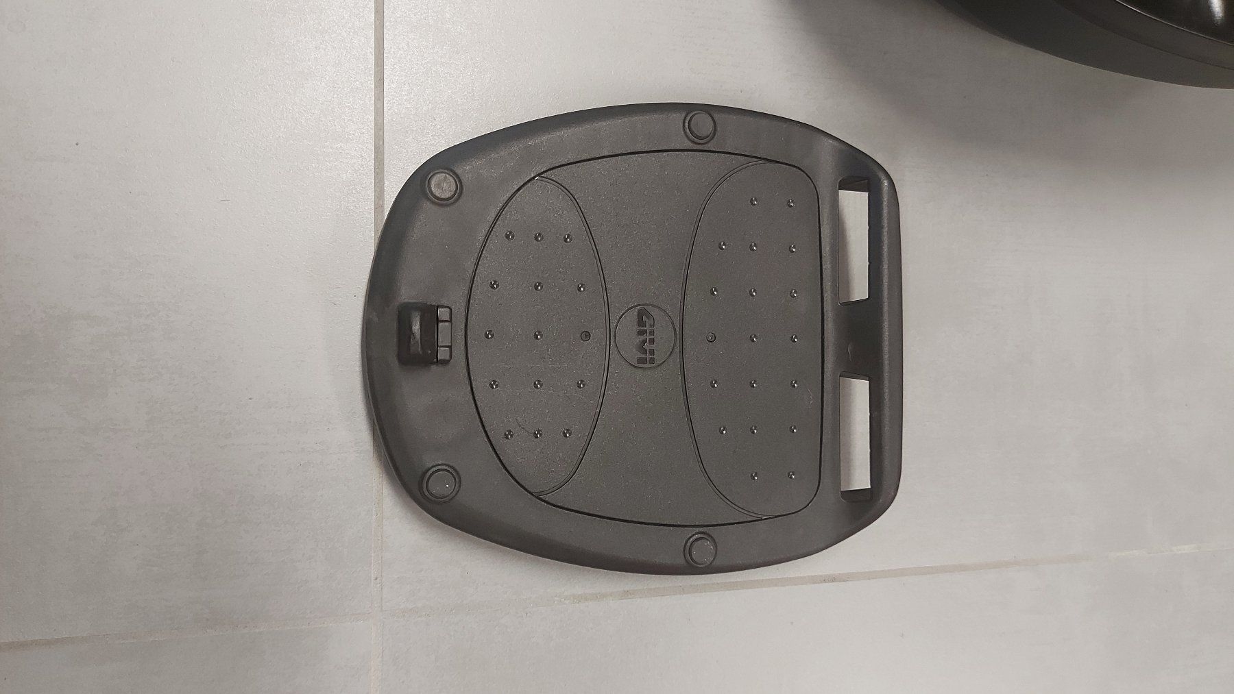 Givi Topcase: Givi Top Case 29 Liter – Usato da Kölliken venduto da motoleu 6