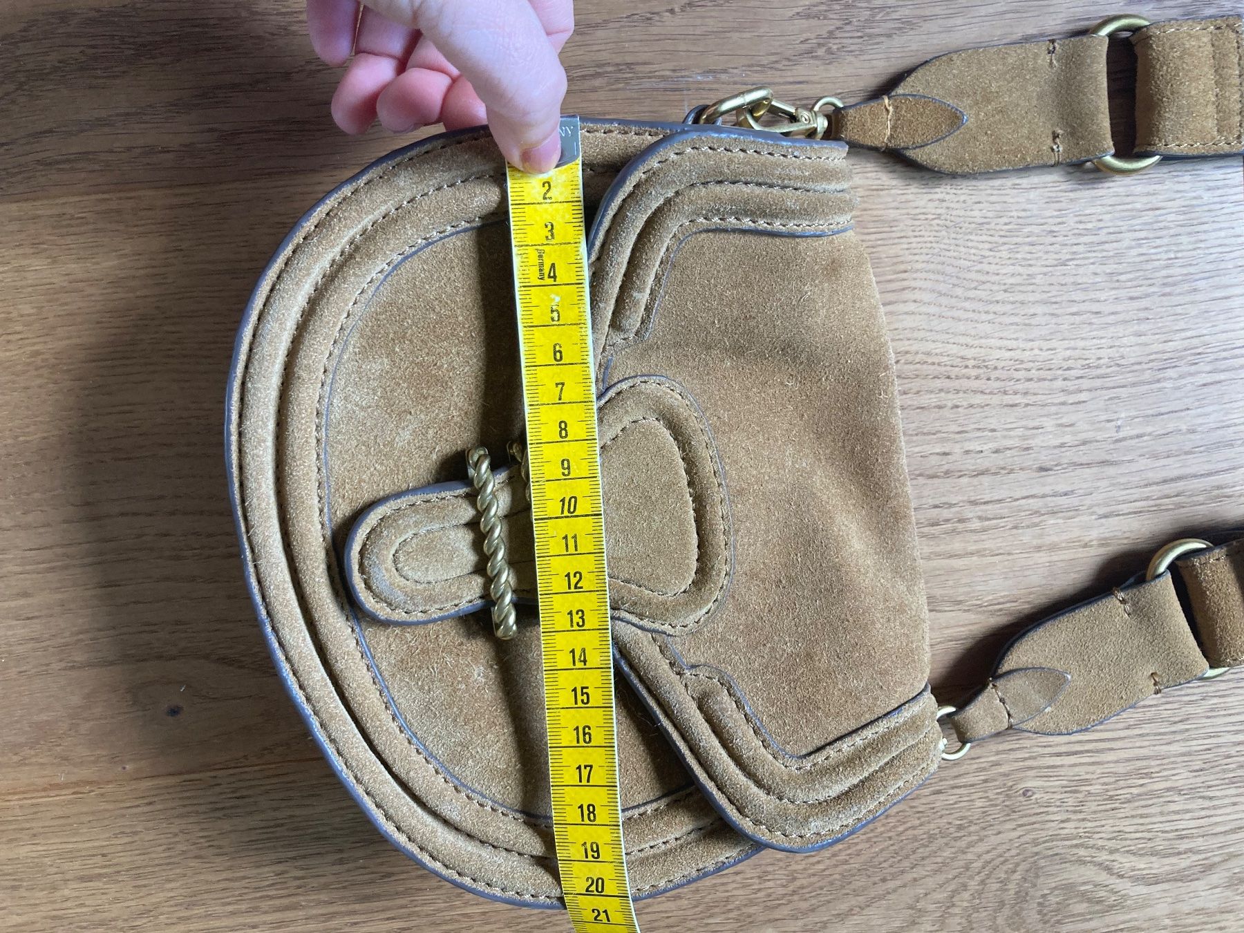 Borse da donna: Wildleder Messenger Tasche – Usato da Rupperswil venduto da white.rabbit 1