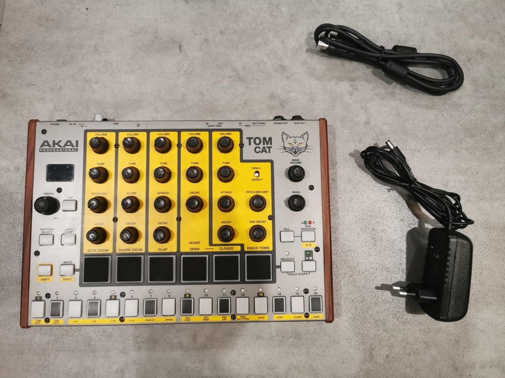 Akai Tom Cat (D'occasion) à Choulex pour CHF 110 – avec livraison ...