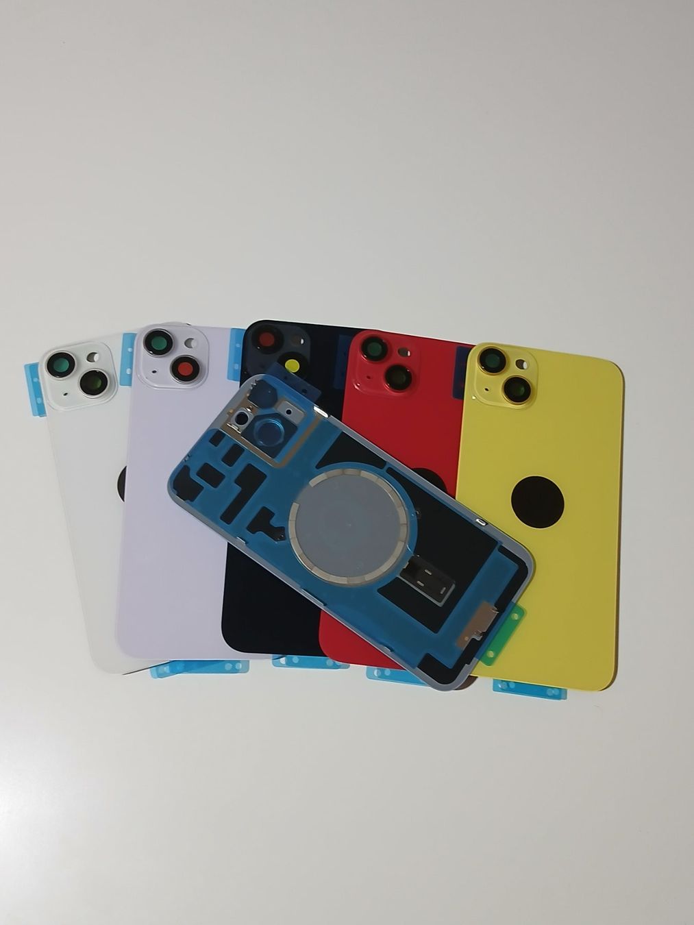 Apple Cover & Protezioni schermo: Coque arrière Iphone 14 Plus – Nuovo e nell'imballaggio originale da Leukerbad venduto da wor_sf98 1