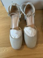 Elegante beige Pumps mit Knöchelriemen Gr. 36