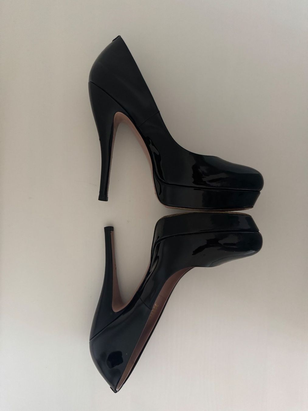 Gucci Scarpe da donna: Gucci heels size 36 – Usato da Versoix venduto da Bazanchiklovalova 9