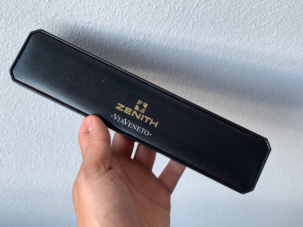 Socle De Présentation Vintage Zenith - Support Pour Montre Authentique Des Années 70-80, Fabriqué En Suisse