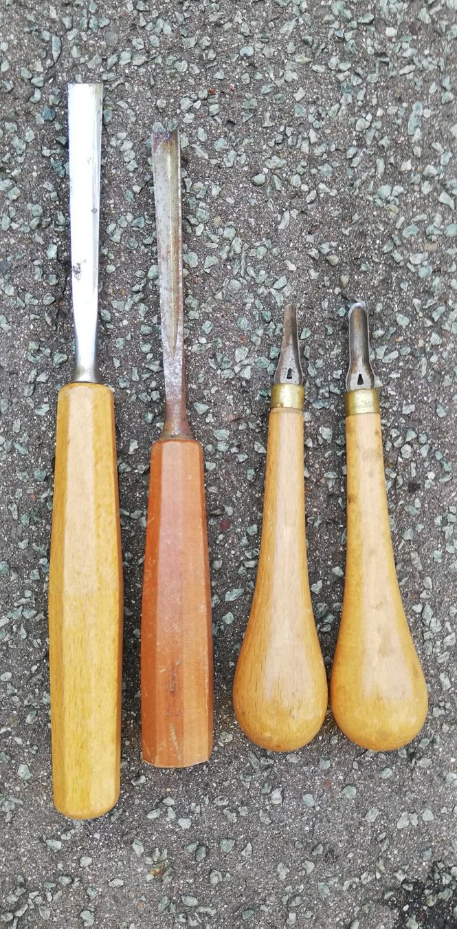 Tutti gli attrezzi: 4 Holzschnitz Werkzeuge ab 1Fr. – Usato da Thun venduto da Matthias72