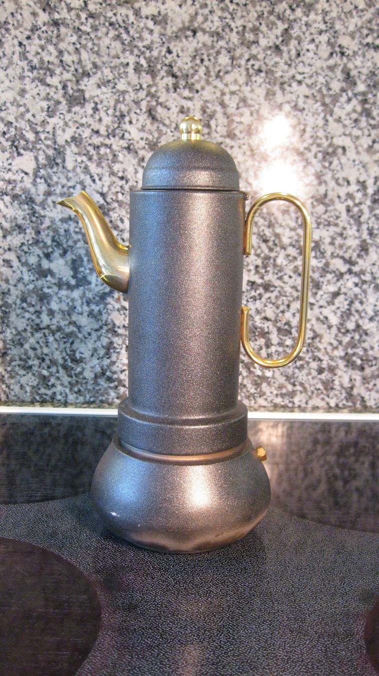 Elettrodomestici da cucina: Kafféekocher, Kafféemaschine – Usato da Nussbaumen AG venduto da Daddy5
