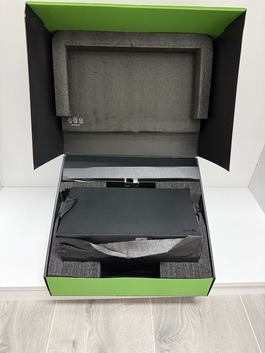 Microsoft Konsolen: Xbox serie X – Gebraucht aus Genève von MG7004 1