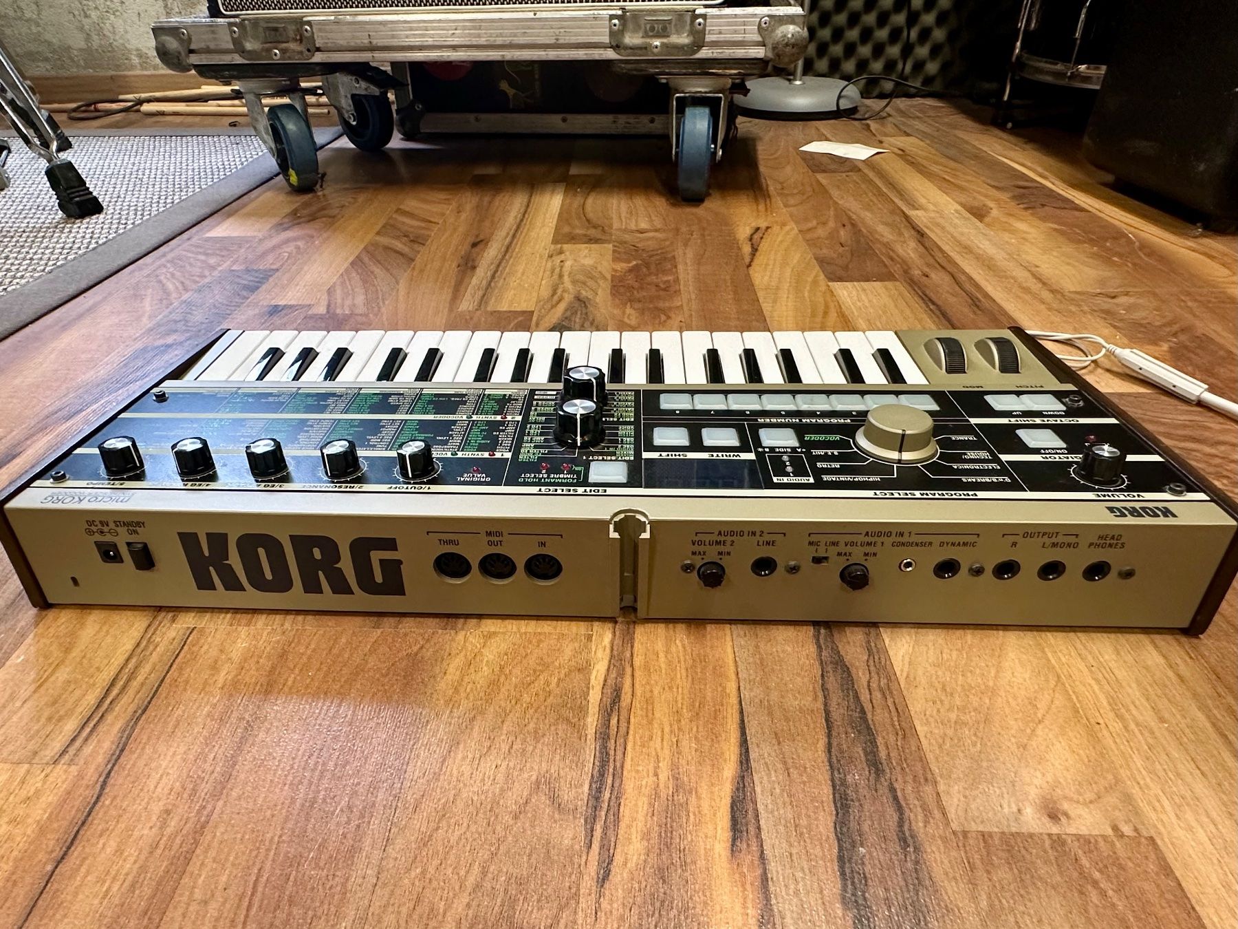 Korg Instruments de musique: Korg MicroKORG – D'occasion à Zug par Keptnace 1