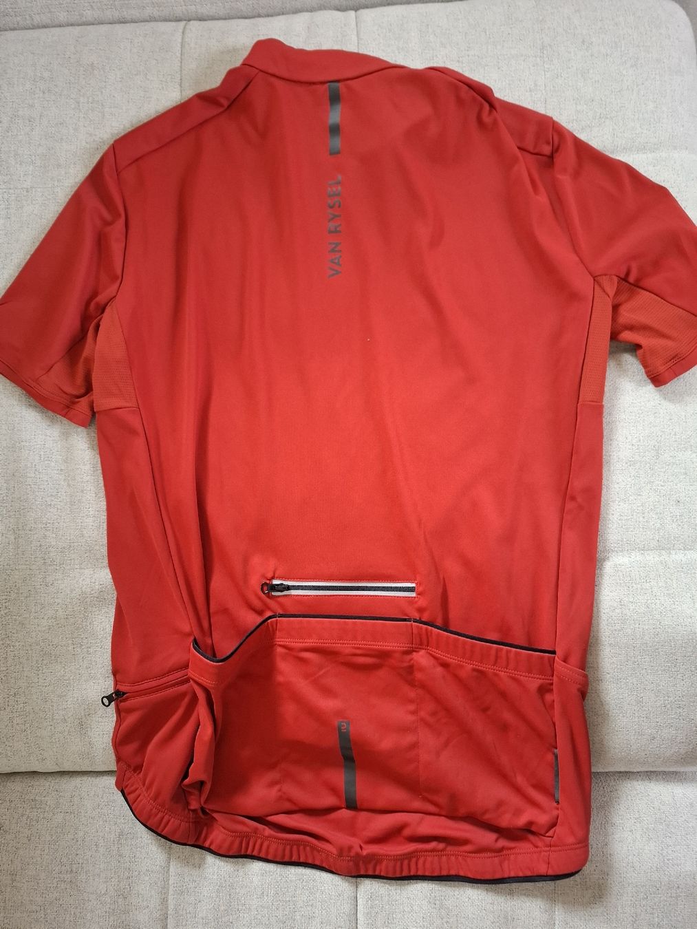Canottiere & Pantaloni: Maillot cyclisme Van Rysel rouge taille M  – Nuovo (secondo la descrizione) da Sugiez venduto da tam_y6rl 1