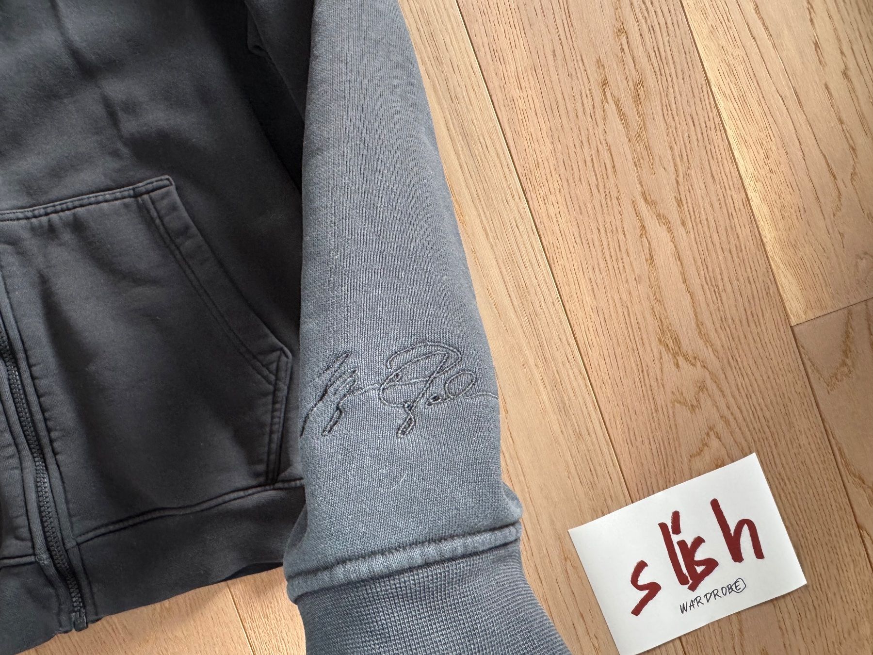Jordan Maglioni & Felpe: Jordan HOODIE – Usato da La Chaux-de-Fonds venduto da slishwardrobe 4