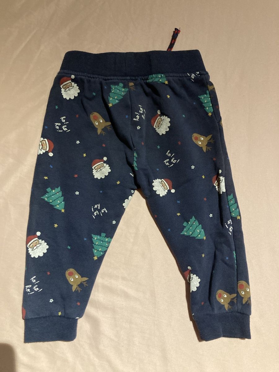 Hosen: Pantalon bébé 12/18 mois – Gebraucht aus Chancy von dia_tb2t 1