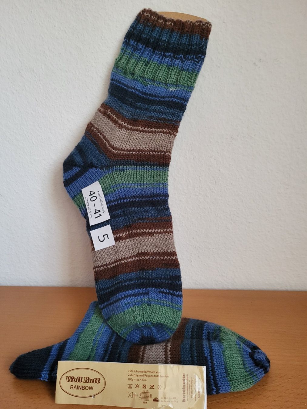 Calze: Socken 40-41 handgestrickt – Nuovo e nell'imballaggio originale da Winterthur venduto da Baer49