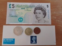 Britische Pfund Sammlung LOT: 5 Pounds Münzen Briefmarke !!!