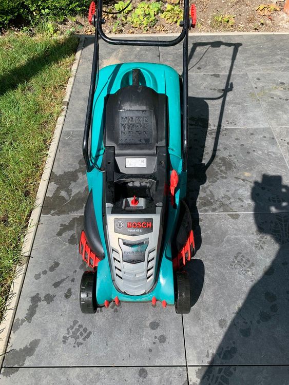 Bosch Rotak 43 LI Akku Rasenmäher plus Akku Rasentrimmer Kaufen auf