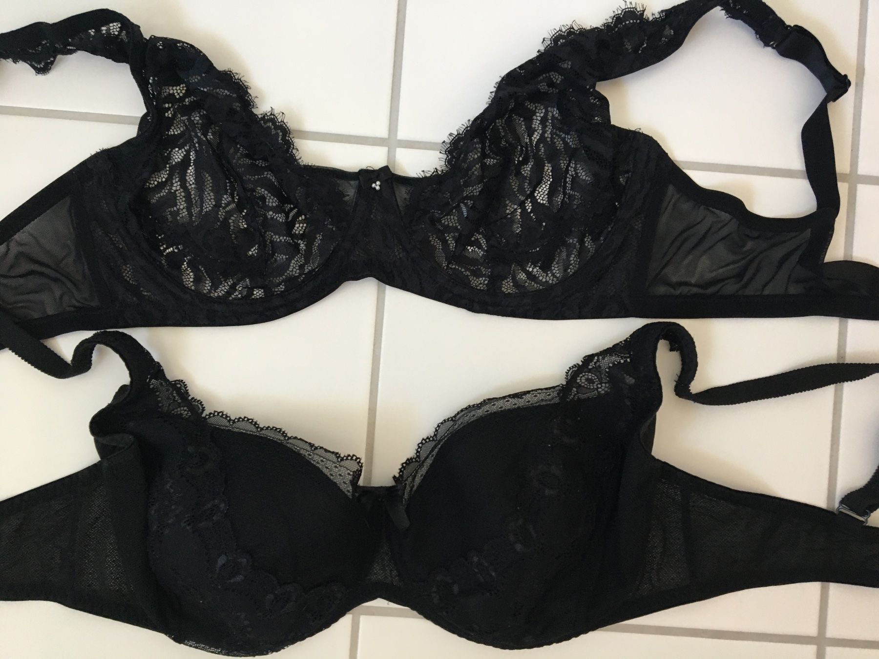 Altra biancheria intima: 1 BH 85D, neuwertig – Usato da Siebnen venduto da Starlauf