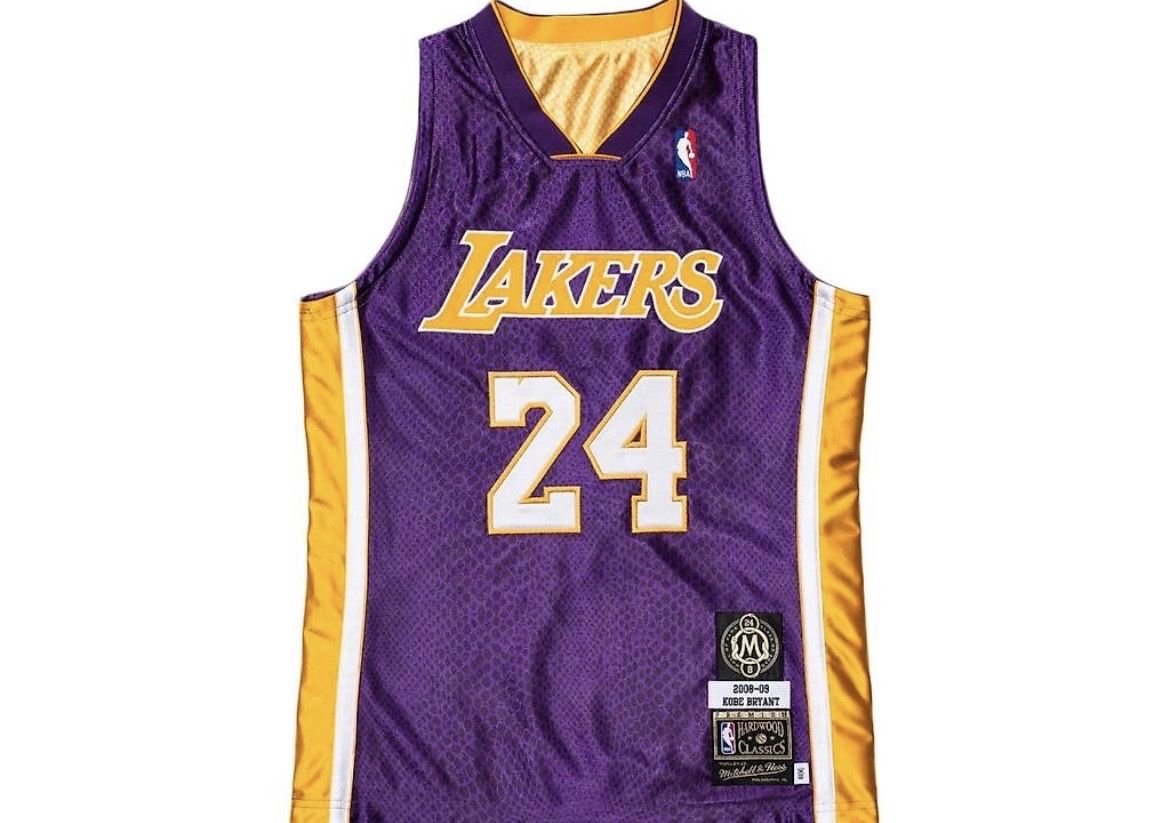 Canottiere & Pantaloni: Mitchell & Ness Kobe Bryant  -50% HOF Reversible Jersey – Nuovo (secondo la descrizione) da Cademario venduto da mor_28sy