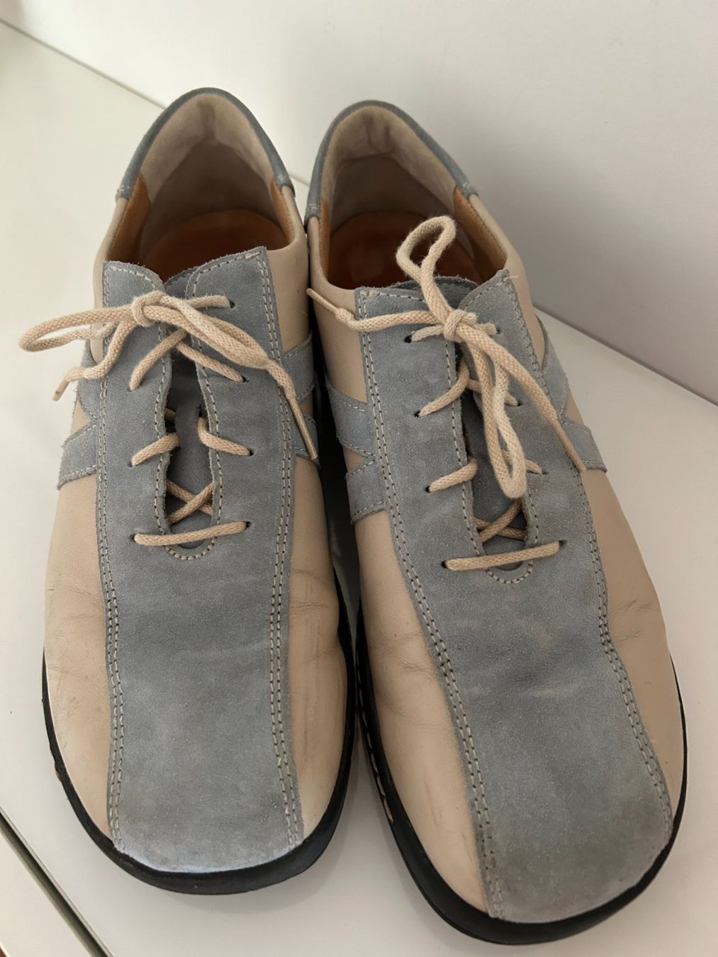 Helvesko Damenschuhe: Ladysko Halbschuh, Hellblau/Beige – Gebraucht aus Ettingen von sagada81