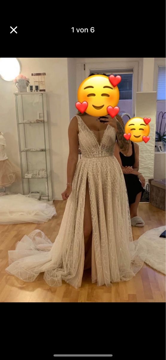Vestiti: Wunderschönes, elegantes Brautkleid mit Schleppe – Usato da Glattpark (Opfikon) venduto da malouamelia