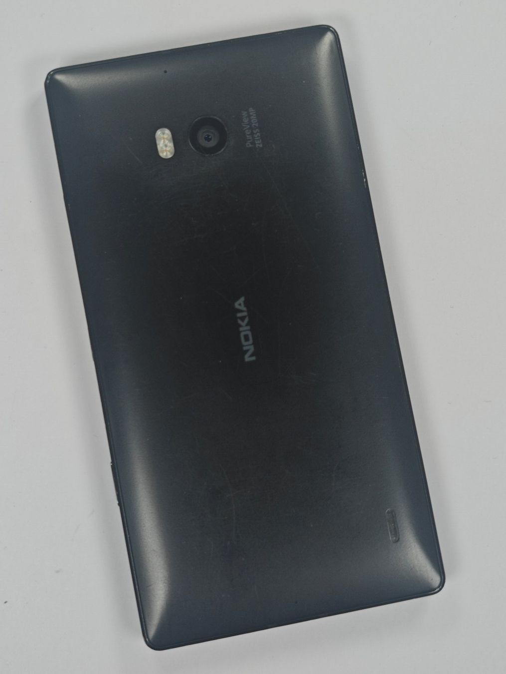 Nokia Telefoni cellulari / Smartphones: NOKIA Lumia 930 / Windows Phone – Usato da Bern venduto da WE_ARE 1