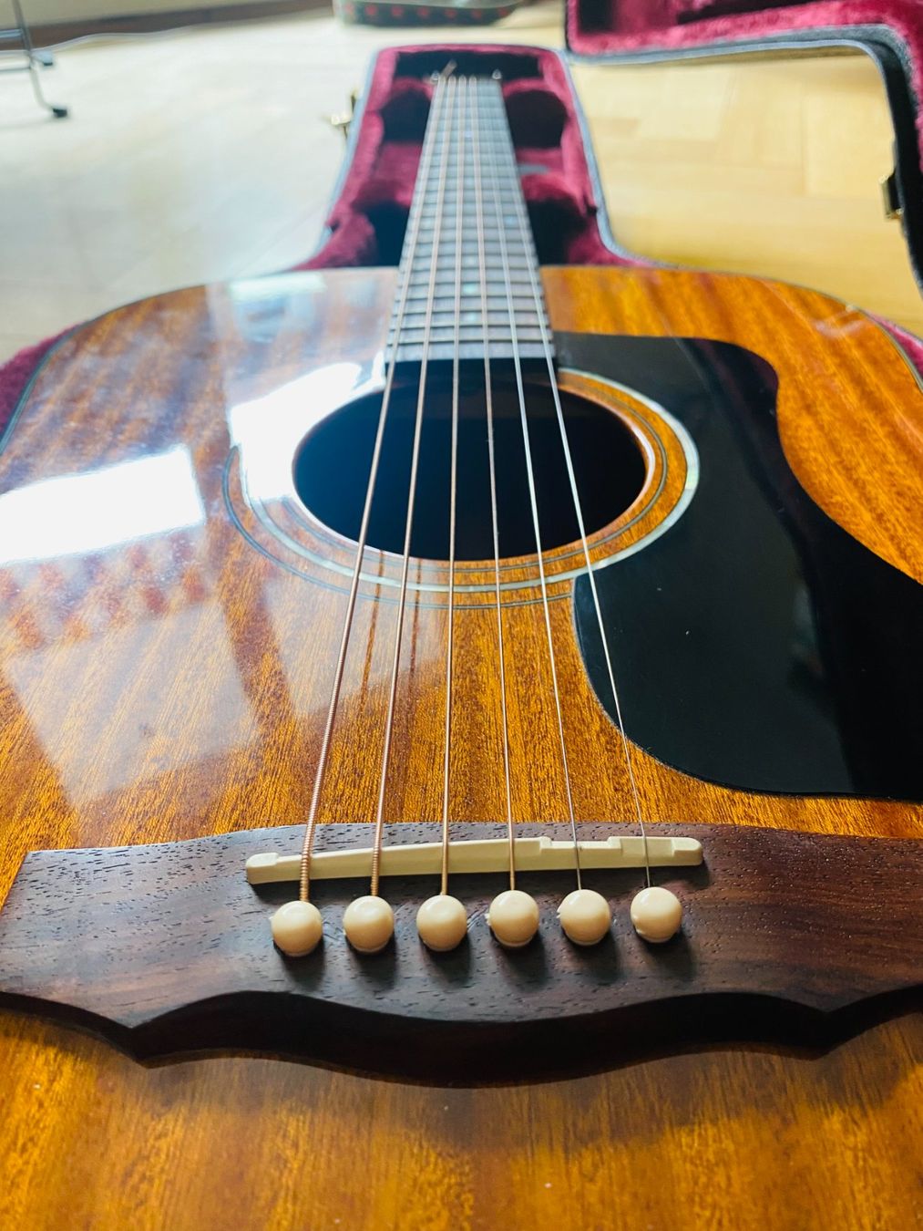 Guild Strumenti musicali: Guitarre GUILD d125 acajou. – Usato da Fribourg venduto da ale_y8gz 5