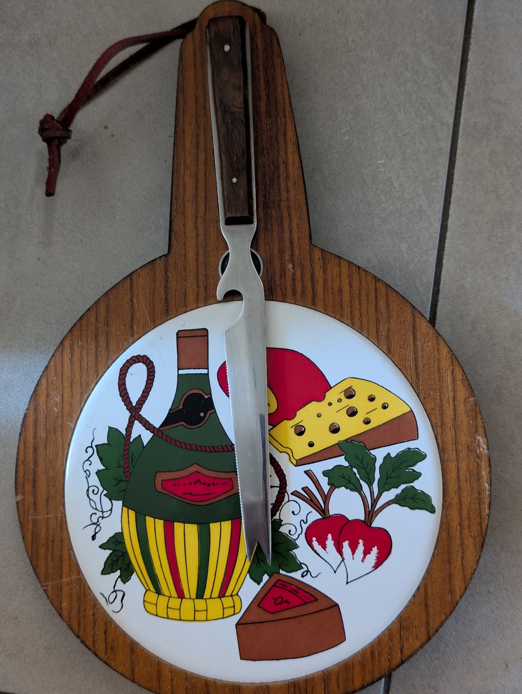 Coltelli da cucina: Schneidebrett mit Messer magnetisch – Usato da Bern venduto da berneroberlaenderin