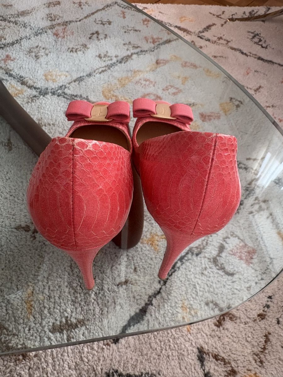 Scarpe da donna: Salvatore Ferragamo Pumps Pink Bow Size 6 F Good Condition – Usato da Zürich venduto da Charrua 3