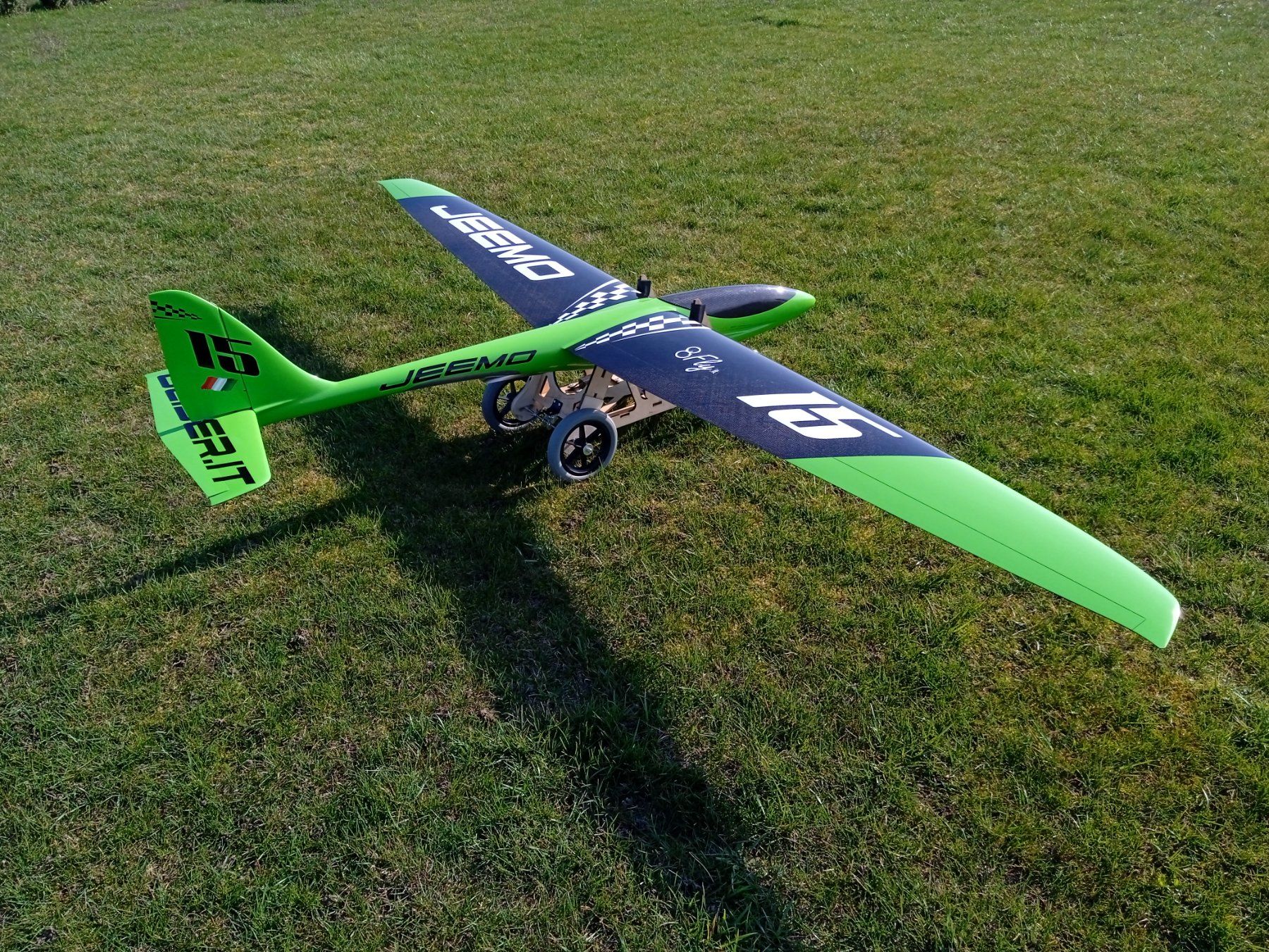 Modellismo RC: Planeur à réaction - Jeemo Glider.it – Usato da Le Lignon venduto da kilian.reday 3