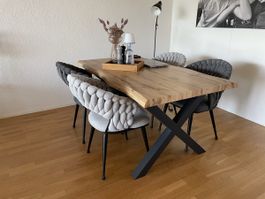 Schöner Esstisch 160x80