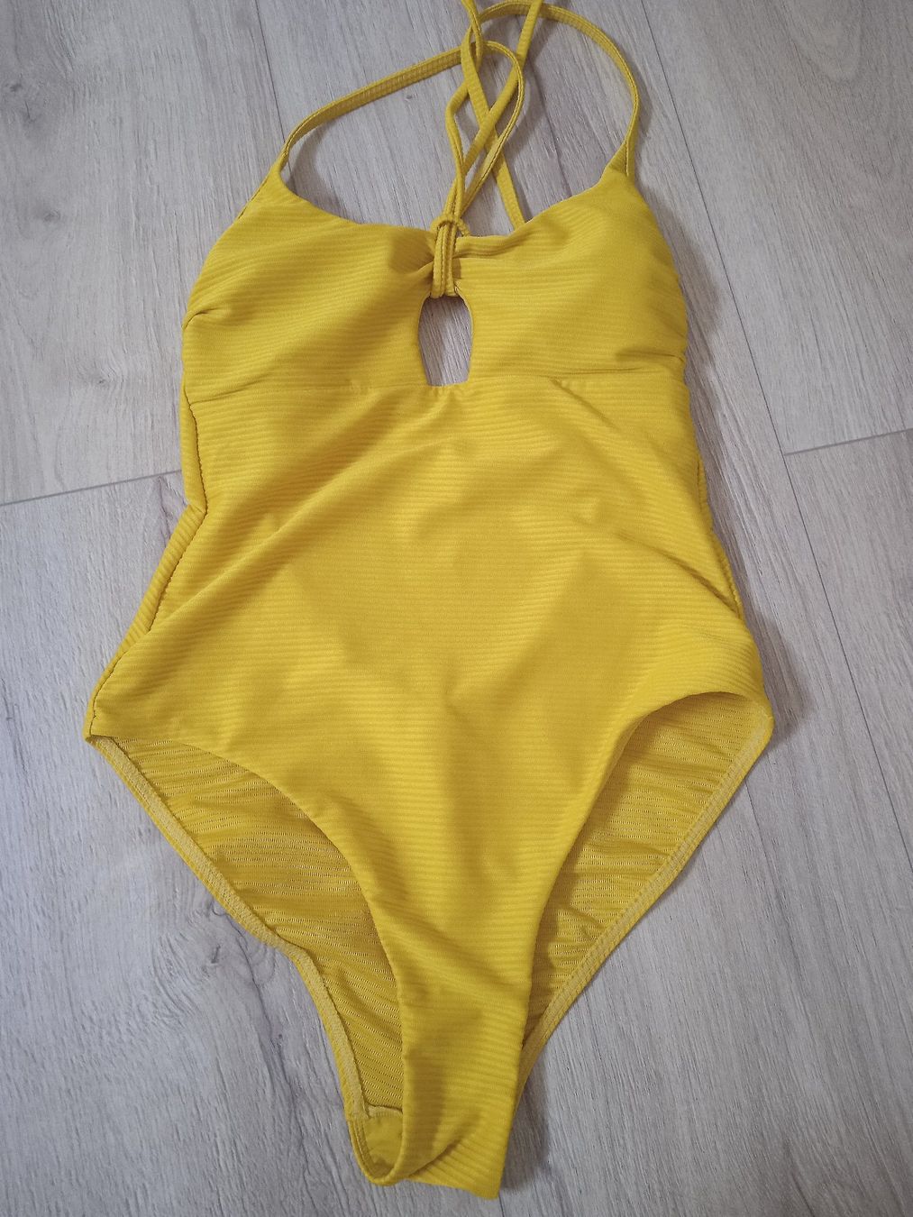 Beldona Costumi da bagno & Bikini: Beldona Badekleid Senfgelb – Nuovo (secondo la descrizione) da Rothrist venduto da MaSa82