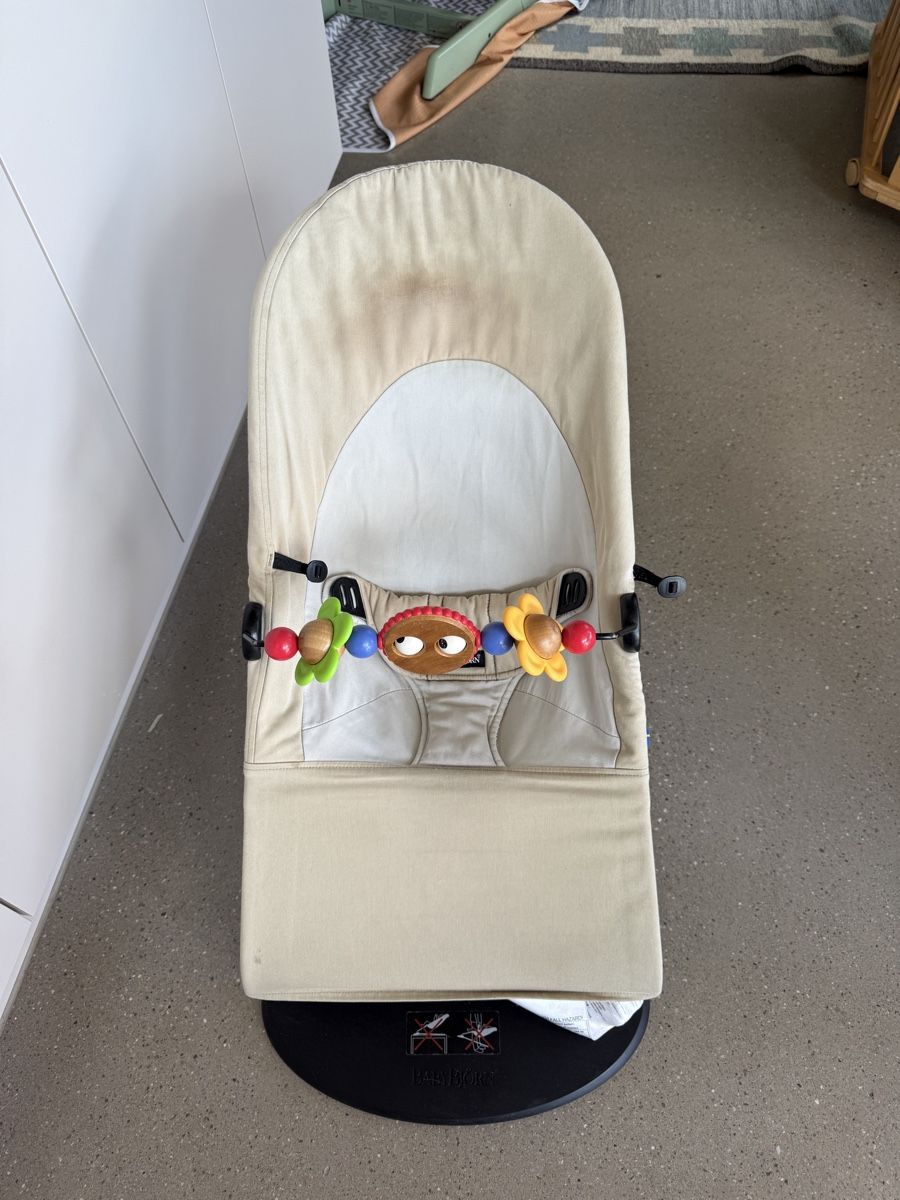 Babybjörn Sdraiette & Sdraiette a dondolo: BabyBjörn Babywippe Beige – Usato da Zürich venduto da Dukeal
