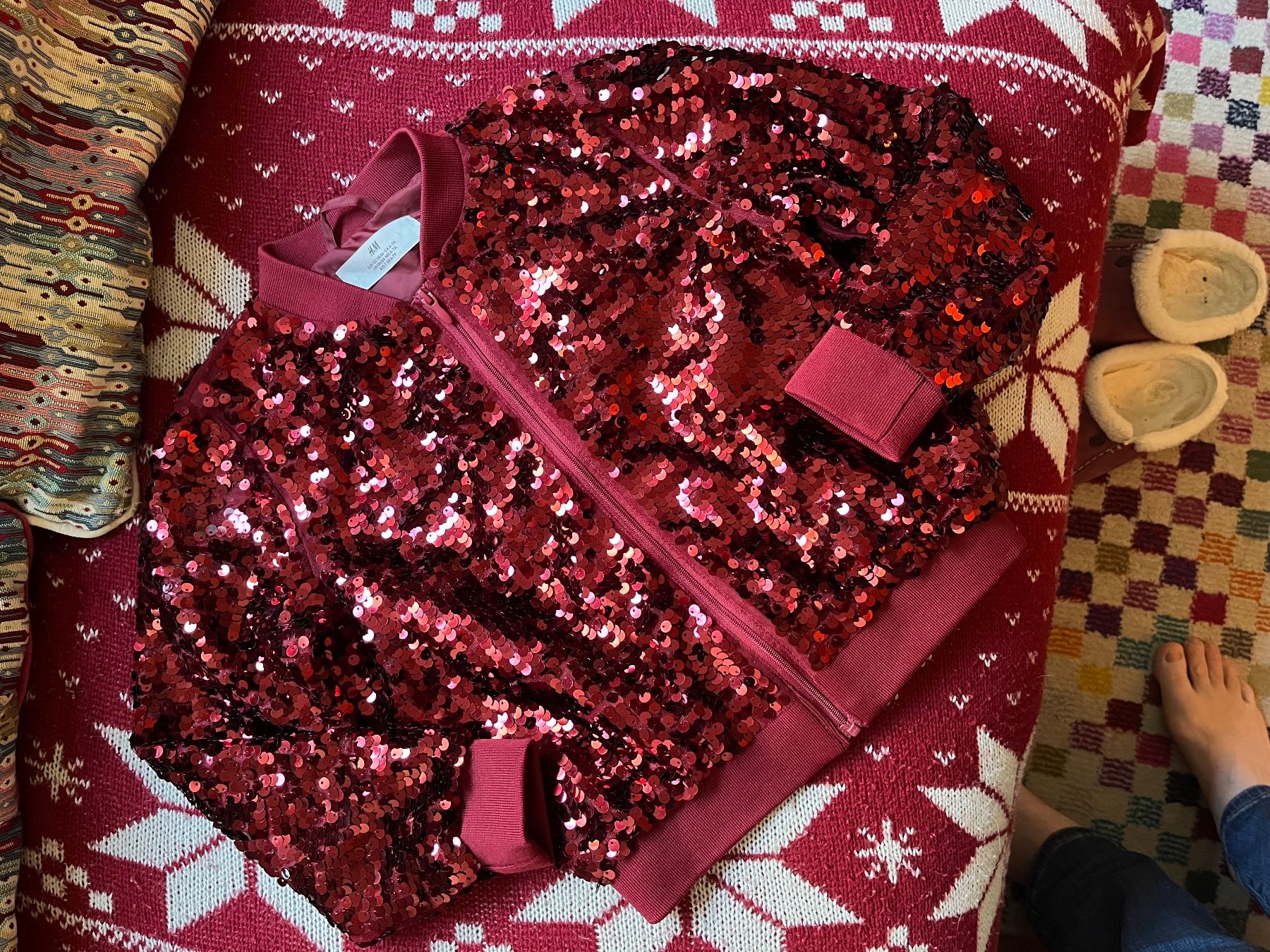 H&M Giacche & Cappotti: Beautiful red sequin jacket age 6-7 years/122 cm – Nuovo (secondo la descrizione) da Genève venduto da dmt_y25y 1