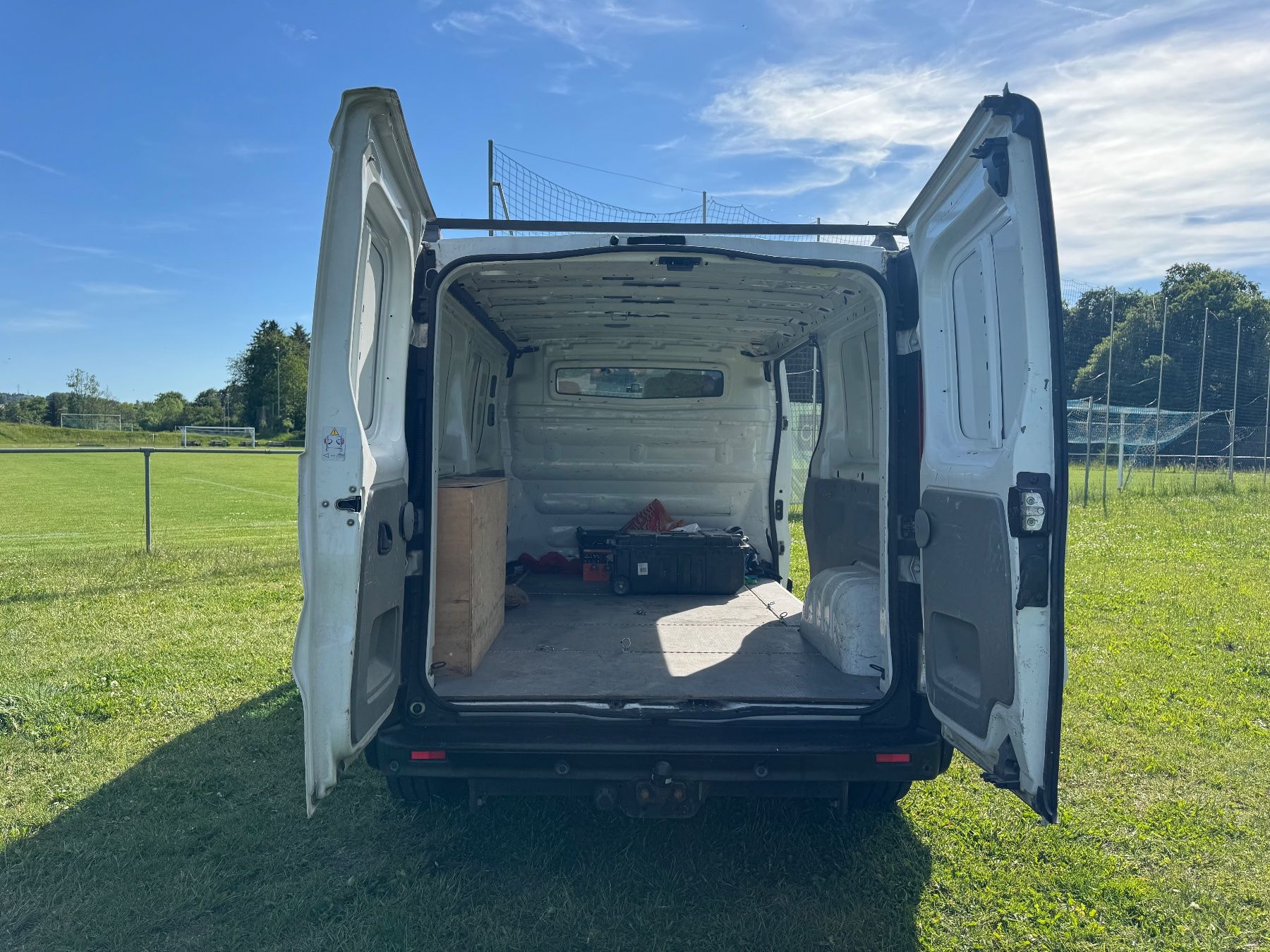 Renault Nutzfahrzeuge: RENAULT TRAFIC 2.5 DCI – Gebraucht aus Echallens von sar_w57v 6
