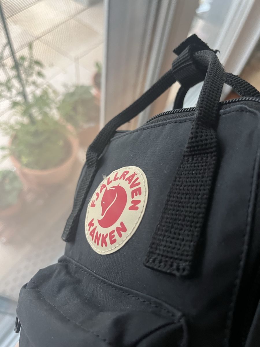 Fjällräven Borse: Umhängetasche Kanken Sling Schwarz – Nuovo (secondo la descrizione) da Oberarth venduto da pau_h8rf 2