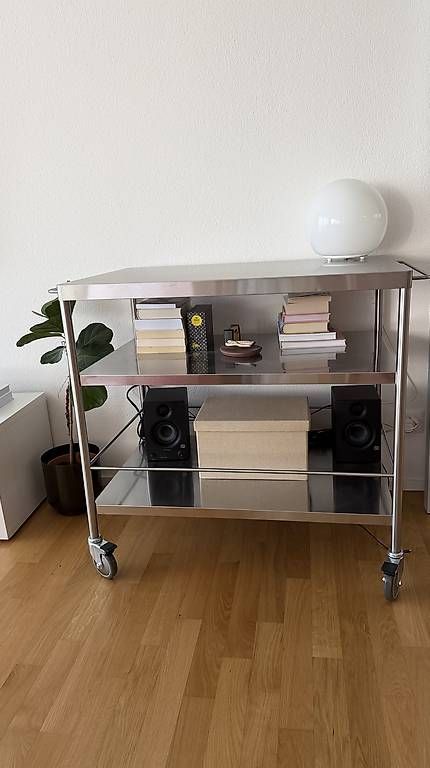 Carrelli di servizio: IKEA FLYTTA Servierwagen – Usato da Rüschlikon venduto da van_s95v 1