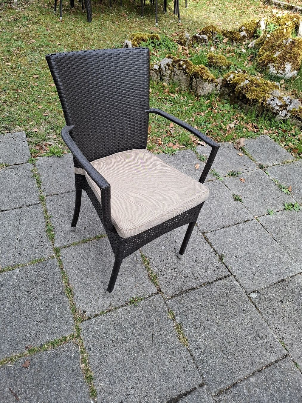 Sedie: Chaise de jardin avec coussin – Usato da Le Locle venduto da Maria.222