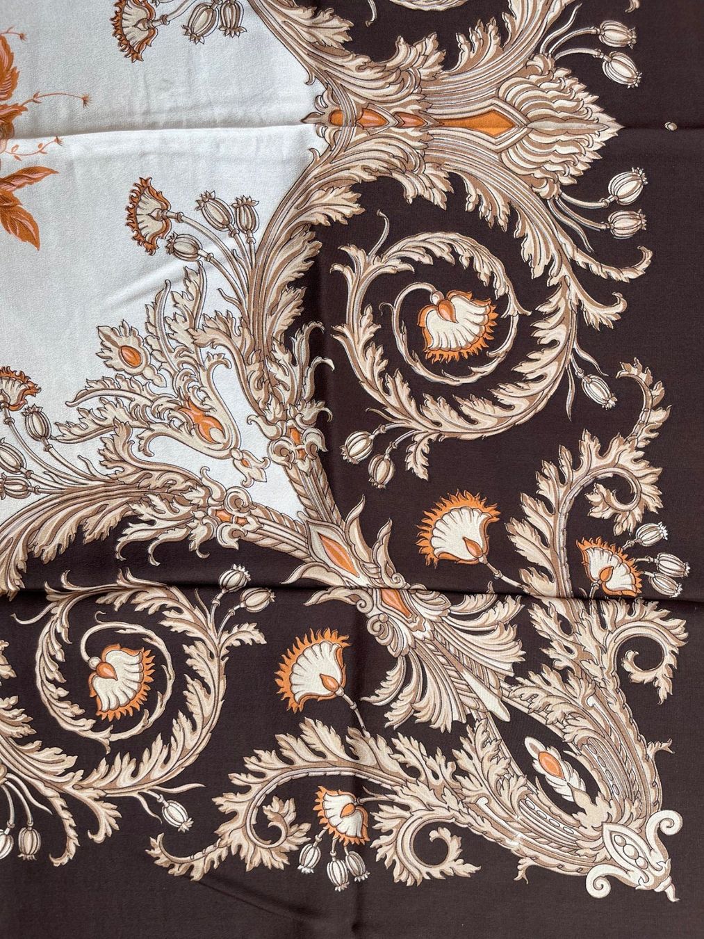Foulard & Sciarpe: Foulard SEVINI – Usato da La Croix (Lutry) venduto da Sporades 5