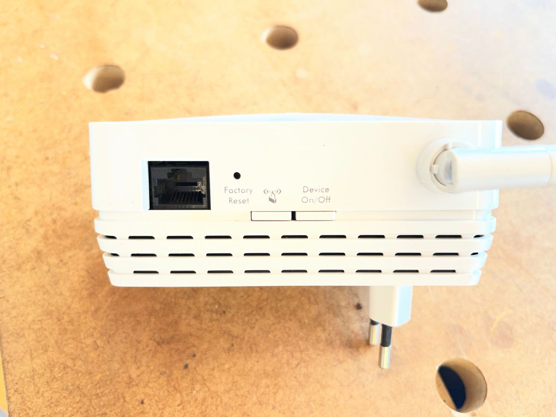 Netgear WiFi: Netgear Universal WiFi Range Extender WN3000RP – Usato da Benken SG venduto da Netzton 1