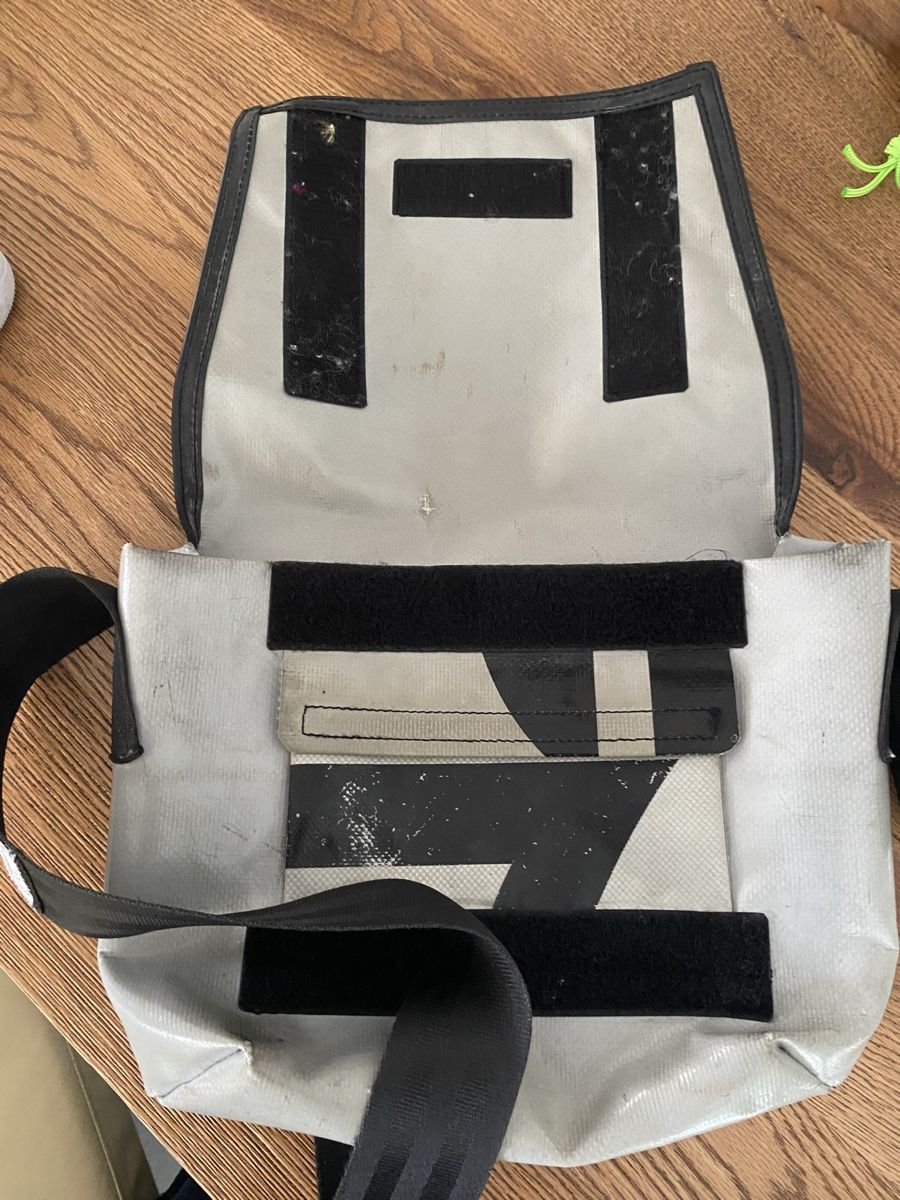Freitag Taschen: Freitag Tasche Lassie – Gebraucht aus Muri AG von sonneblueme10 2