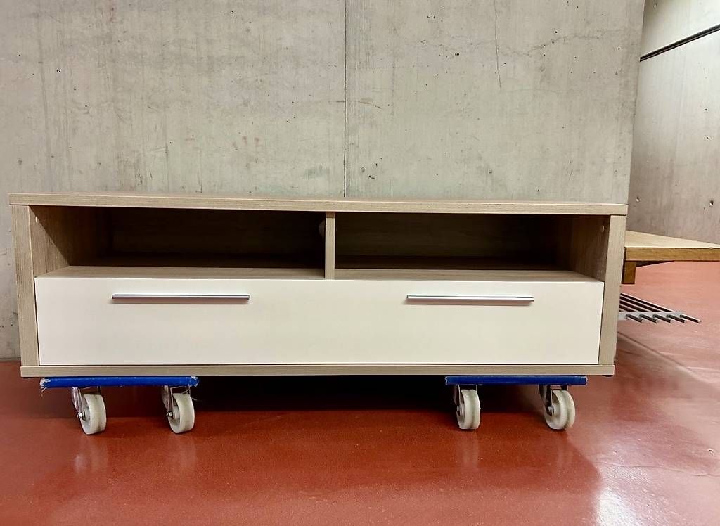 Meubles TV: Lowboard TV Möbel  – D'occasion à Thun par Guegae62
