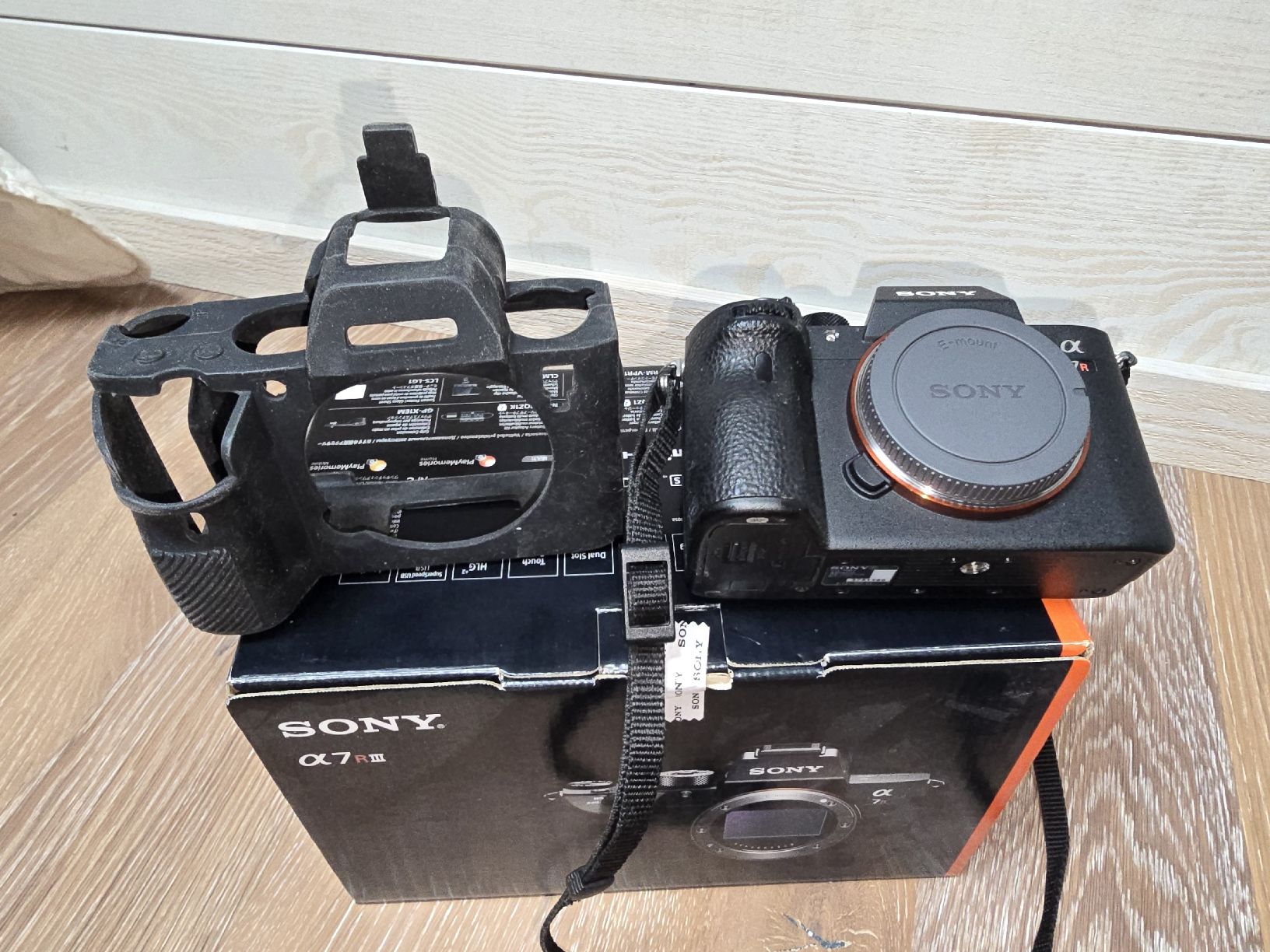 Sony Fotocamera: Magnifique Sony A7R3 – Usato da Cartigny venduto da campingping 2
