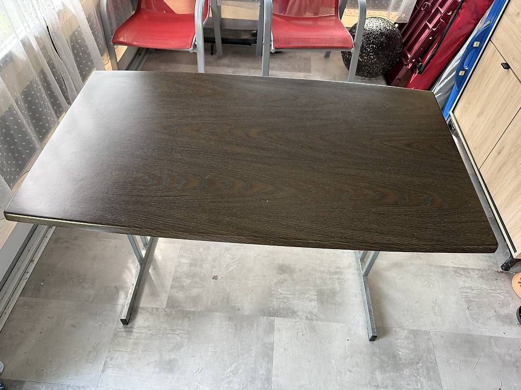 Tables: Table de jardin / Gartentisch  – D'occasion à Münsingen par monic51 2