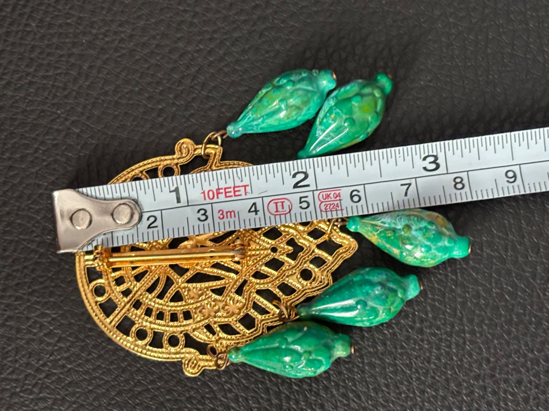 Spille & Fermagli: Broche filigrane métal doré perles vertes – Usato da Peseux venduto da CharmeCommerce 3