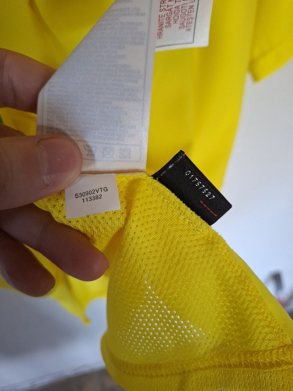 Nike Leibchen & Hosen: Brasilien Trikot 2002 – Neu (gemäss Beschreibung) aus Ammerswil AG von Treemountain 5