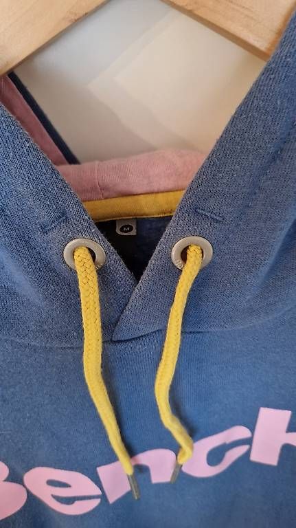 Pulls & Sweat-shirts: BENCH. Kapuzenpulli Gr.M – D'occasion à Seewen SO par Perle8 2