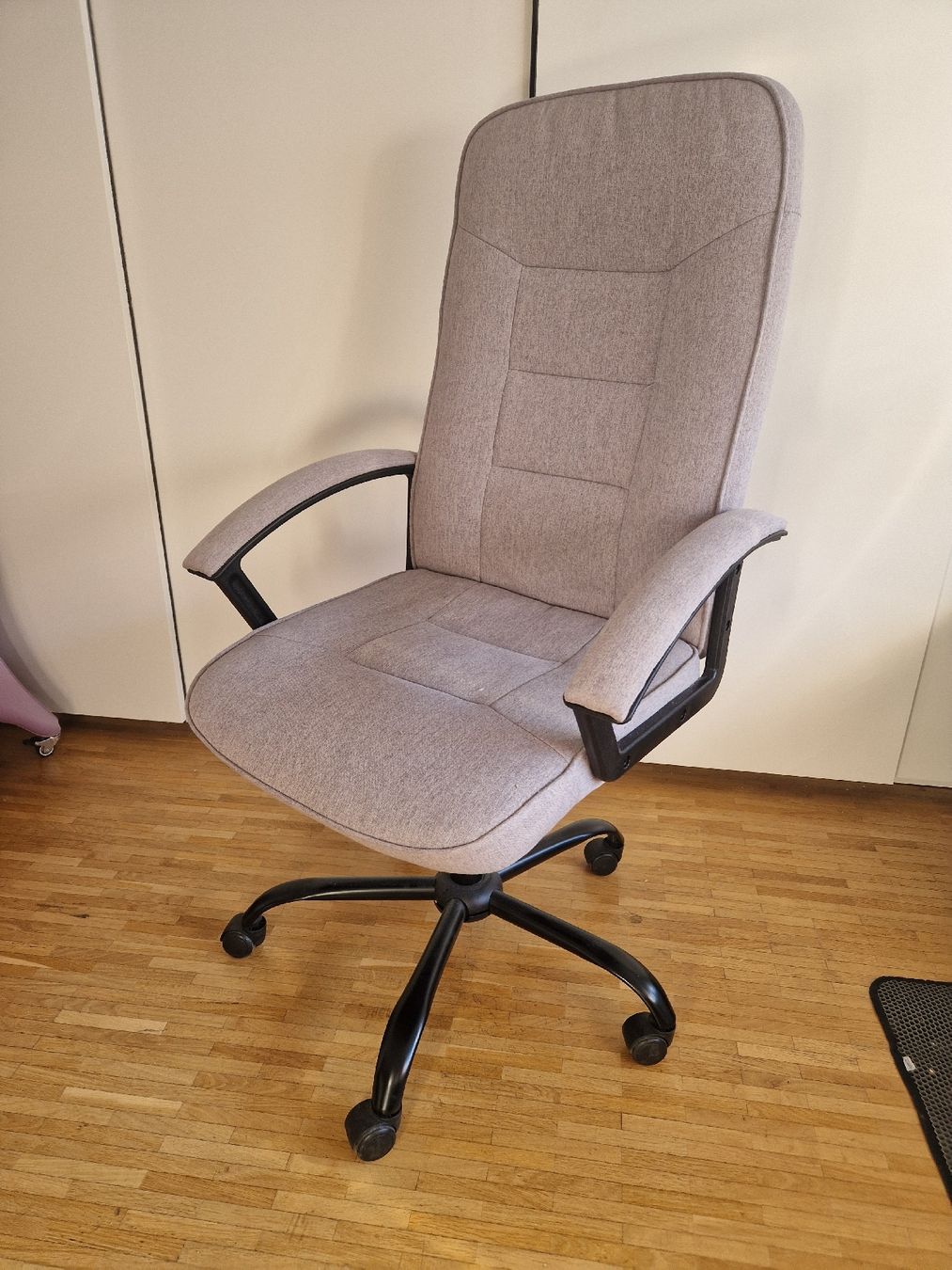 Jysk Sedie: Bürostuhl grau – Usato da Winterthur venduto da jessy.j3012