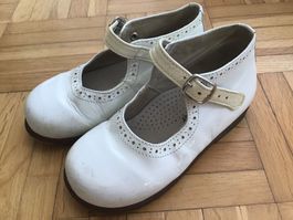 Riemchen-Ballerina Lackleder Grösse 24