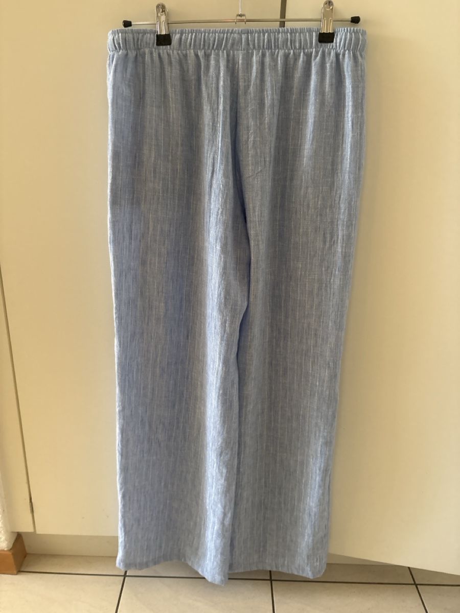 Stradivarius Pantaloni: Pantalon léger Stradivarius bleu clair taille M neuf – Nuovo (secondo la descrizione) da Pully venduto da kaba07 4