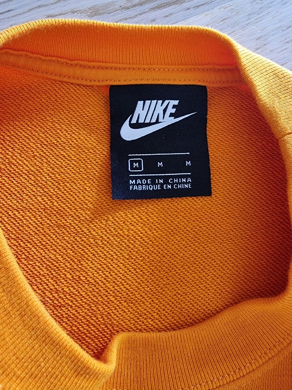 Nike Pullover & Sweatshirts: Nike Sweatshirt Orange Gr. M Crop Top Look – Gebraucht aus Goldach von Cooky2011 4