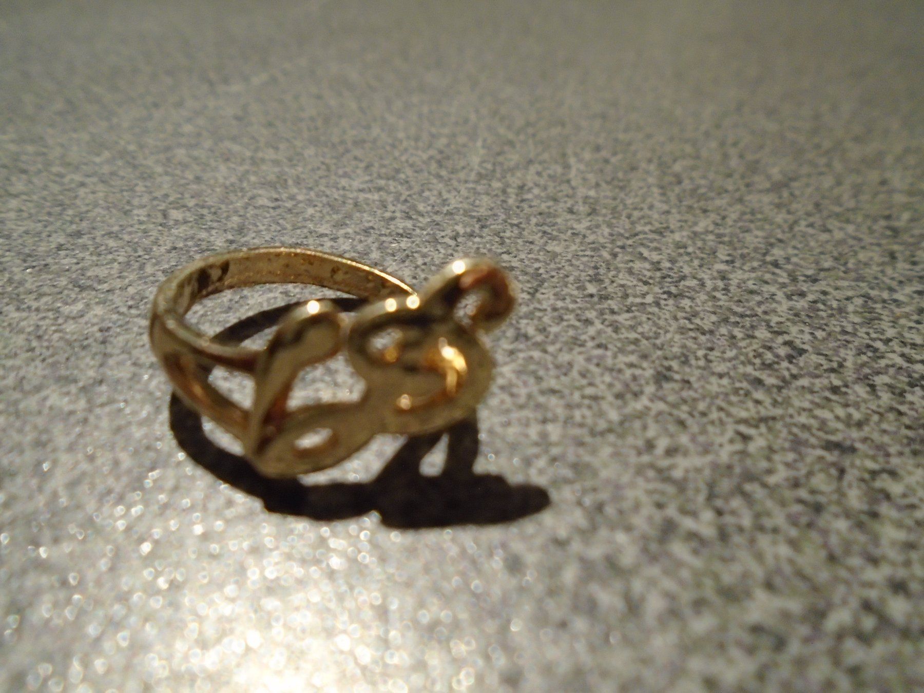 Bagues: Ring goldfarbig, verschlungen – D'occasion à Zürich par abraxas1291 1