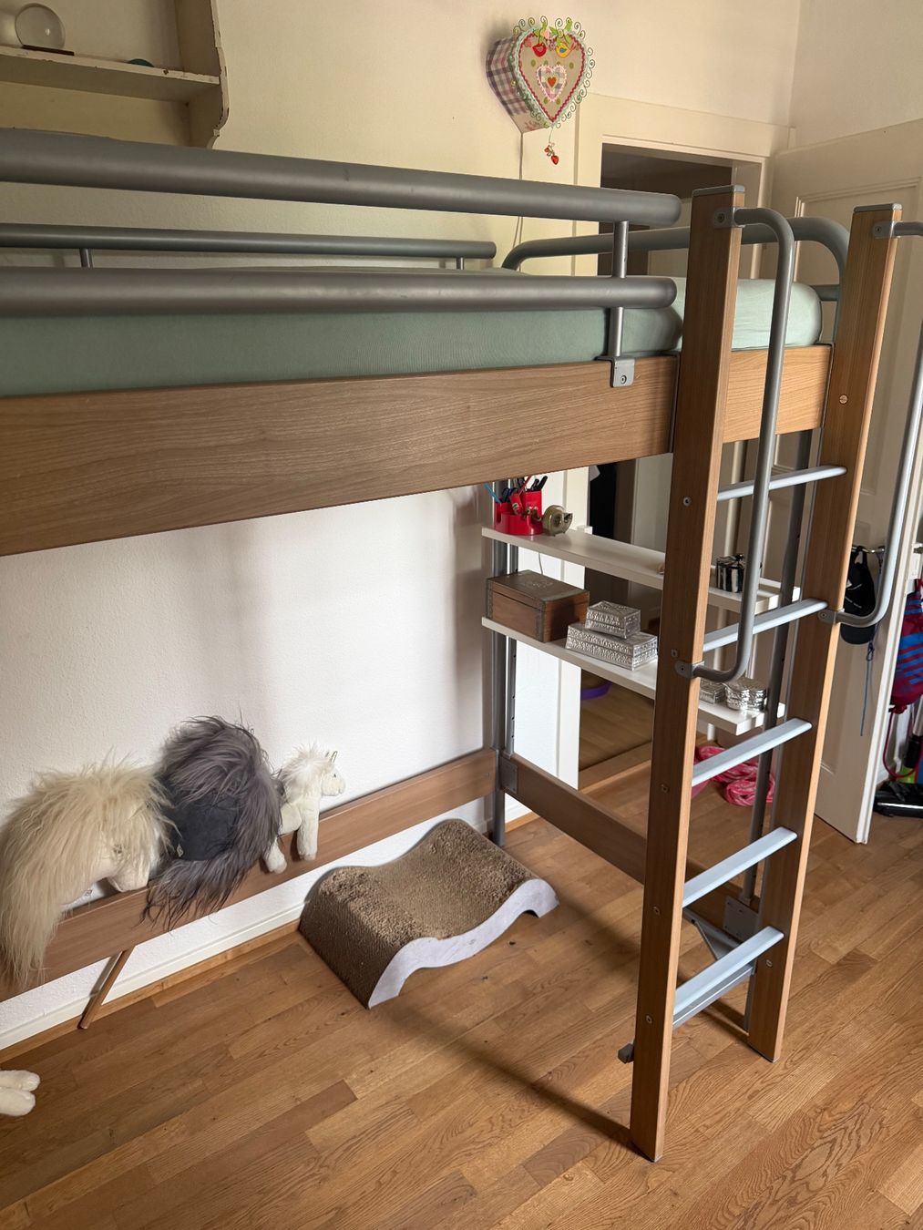 Lits: Hochbett 90 mal 200 – D'occasion à Zürich par Danijar7 2
