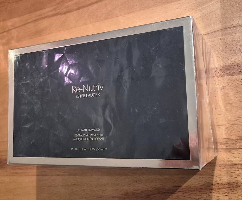 Gesichtspflege: Estée Lauder Re-Nutriv Ultimate Diamond Gift Set – Gebraucht aus Dübendorf von lexo
